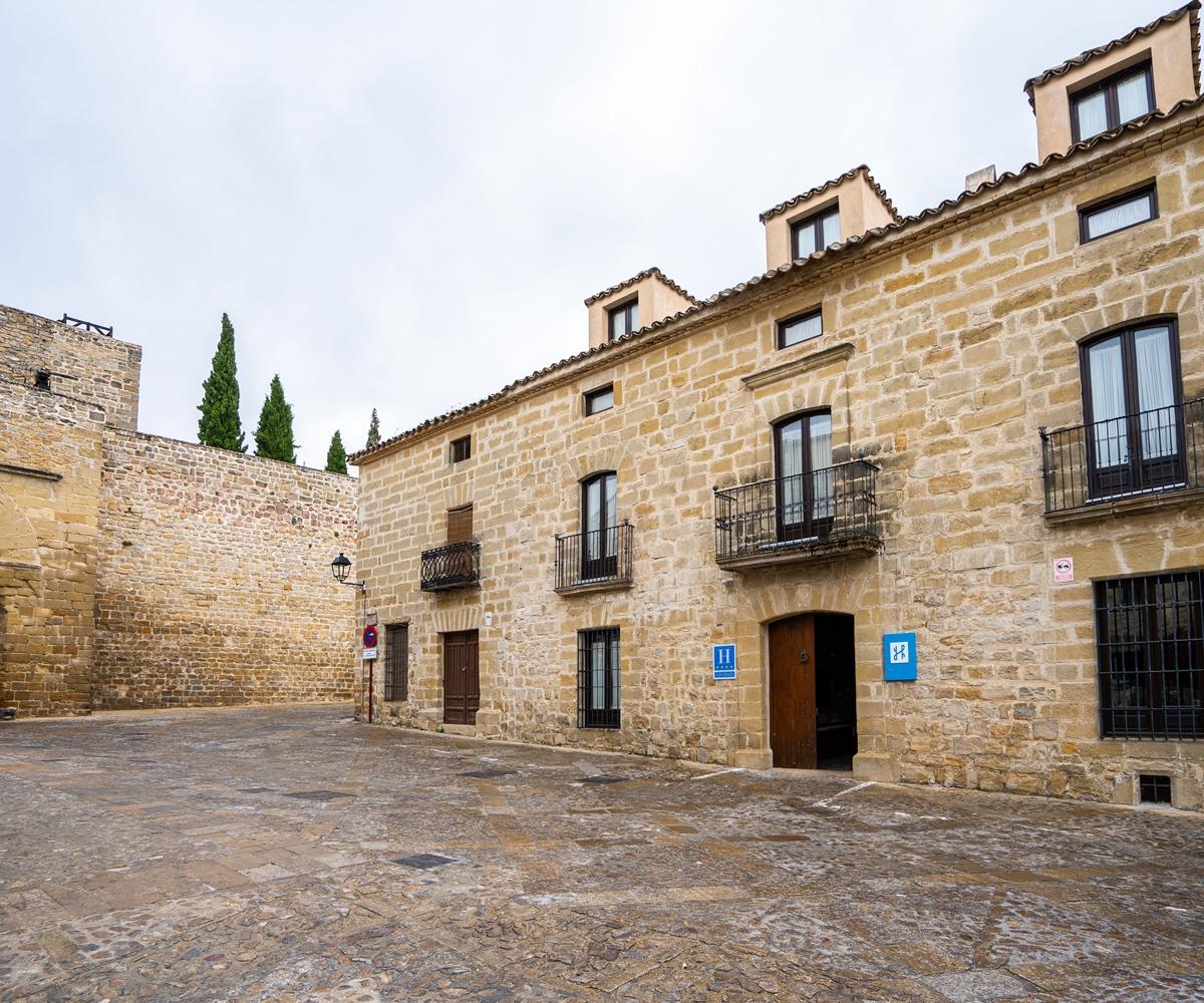 Hotel Yit La Casona Del Arco Baeza Exterior foto